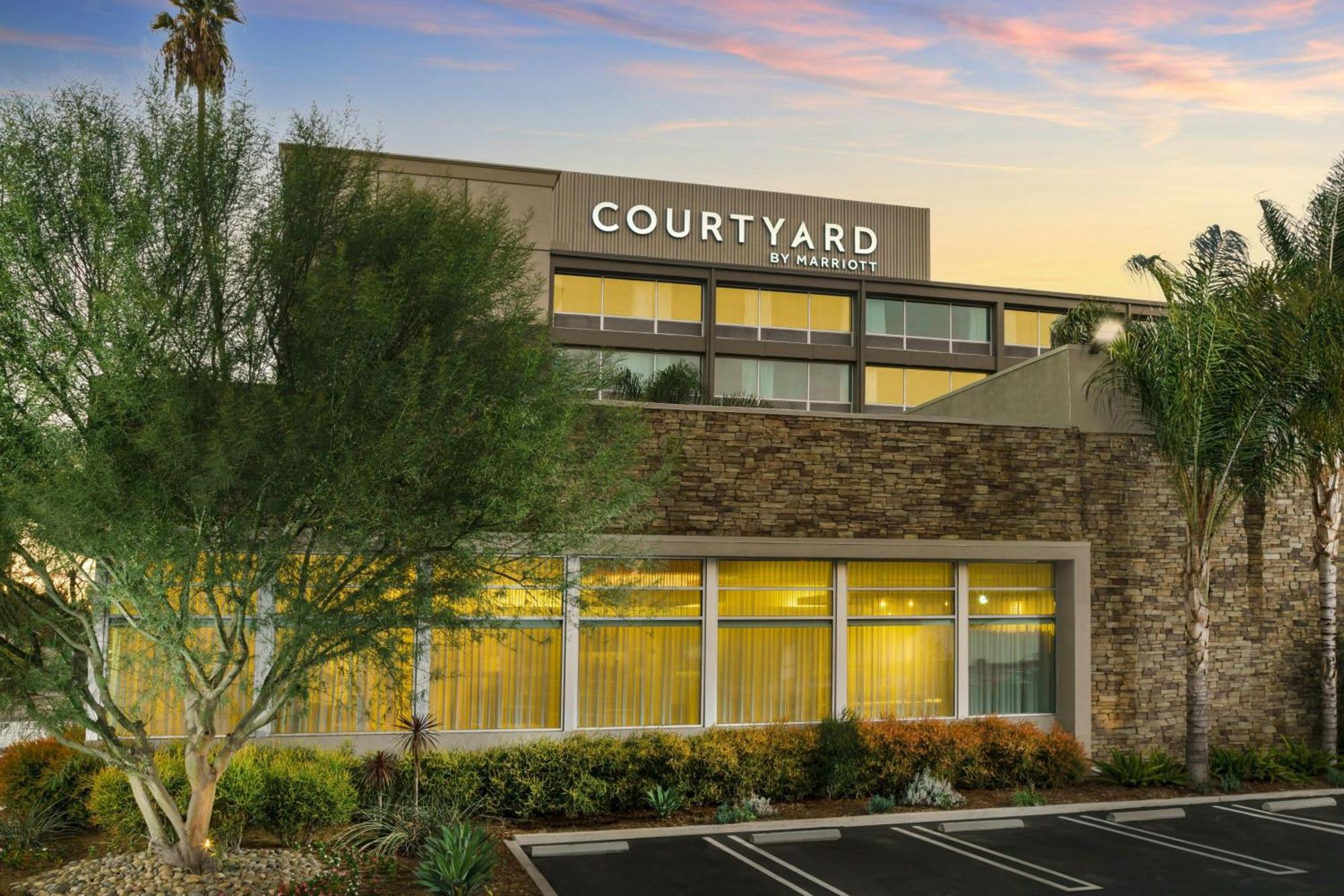 Hotel Courtyard By Marriott Angeles Woodland Hills Los Ángeles
